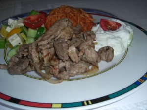 Gyros mit Tomatenreis und Tsatsiki